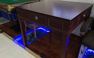 红山街道麻将桌